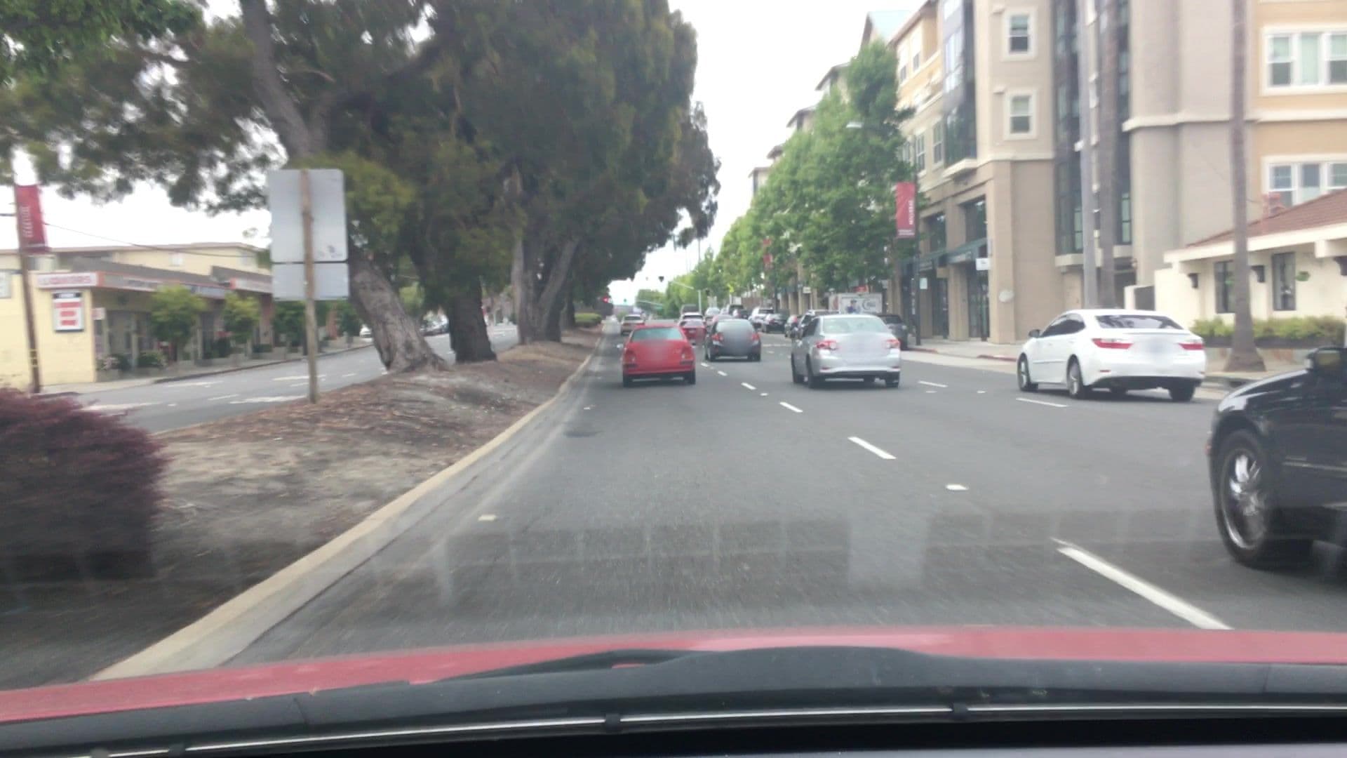 Street view near Millwood Inn & Suites, Millbrae — © lvl5 (CC BY-SA · Mapillary)