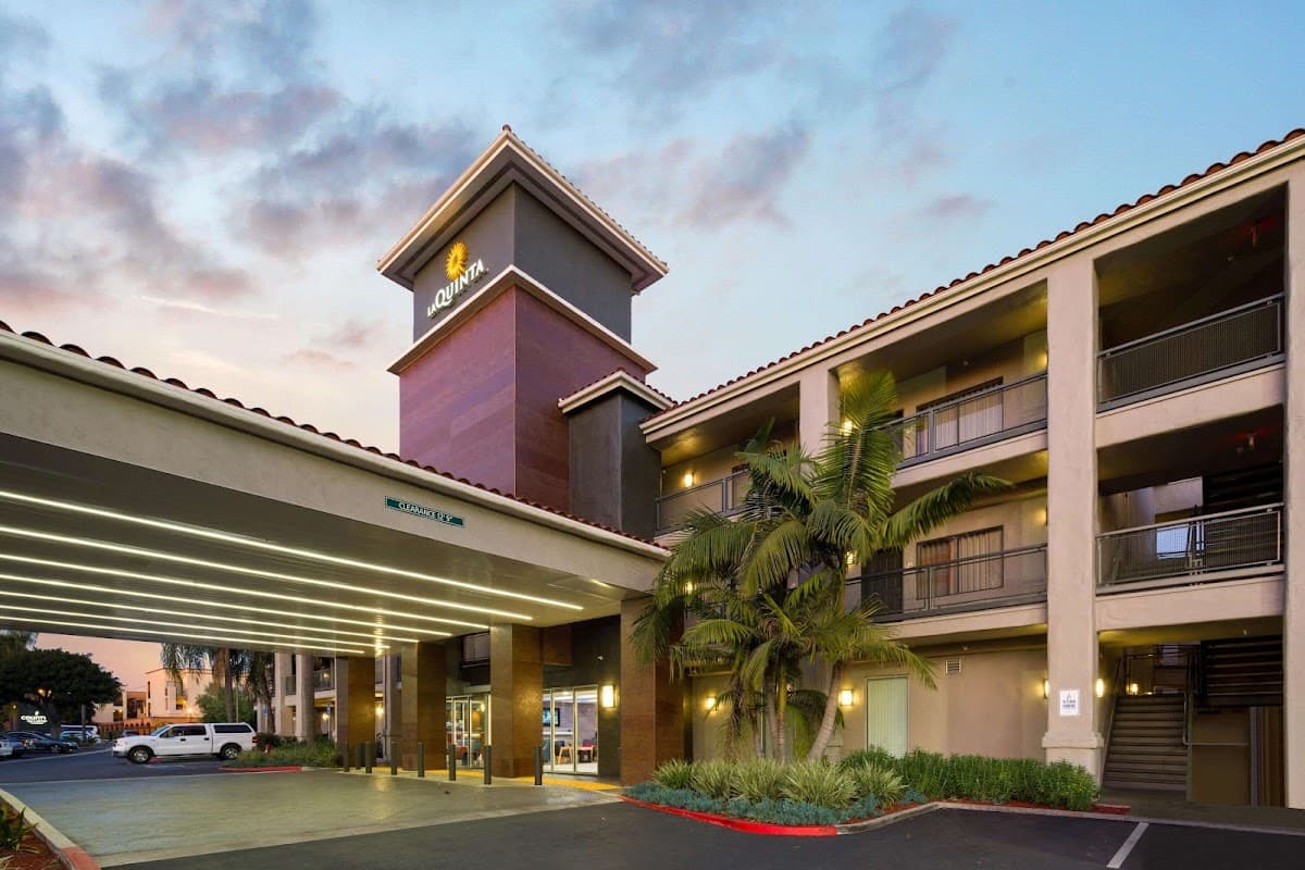 La Quinta Inn & Suites Orange County Airport, Hotel in Tustin Legacy