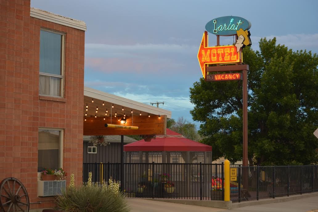Lariat Motel, Motel in Hardin