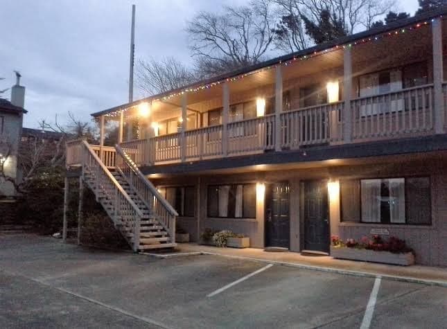 Lighthouse Cove Inn, Hotel in Bandon
