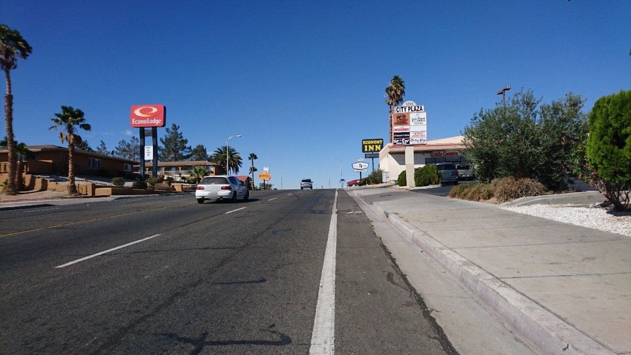 Street view near Rodeway Inn Barstow, Barstow — © voschix (CC BY-SA · Mapillary)