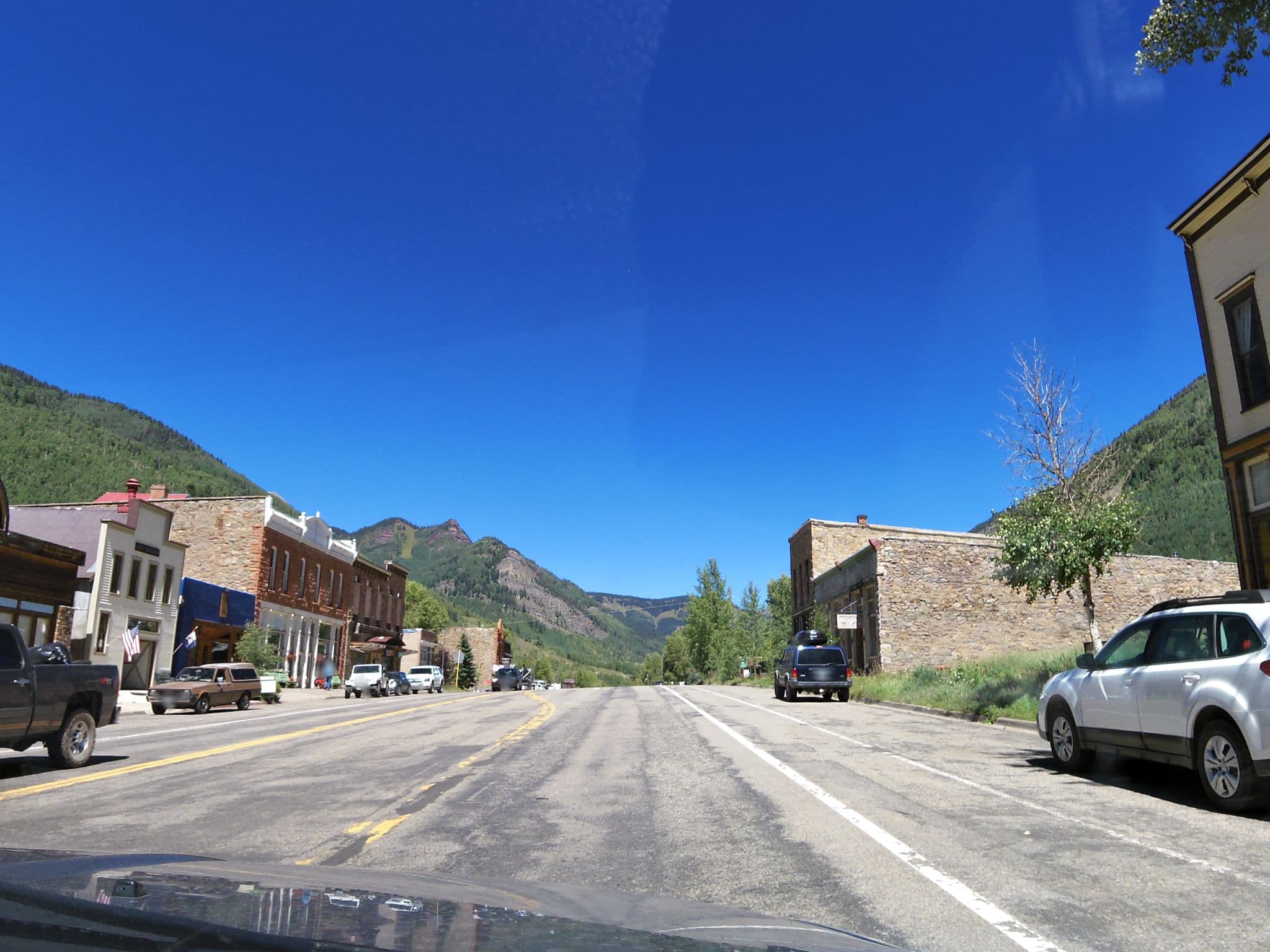 Street view near Mine Shaft Inn Hotel & Hostel, Mountain Village — © andrewsnow (CC BY-SA · Mapillary)