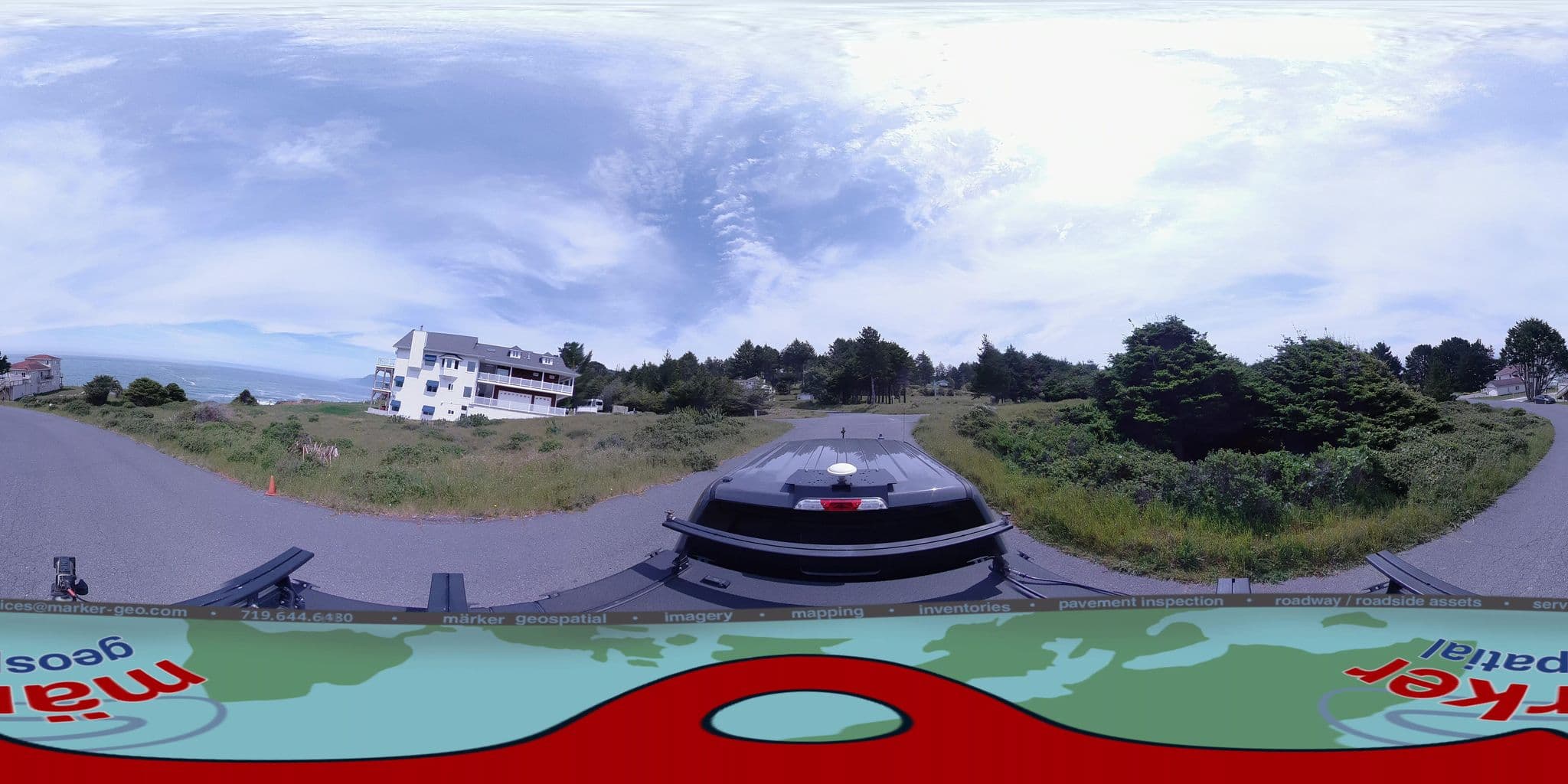 Street view near Spyglass Inn at Shelter Cove, Redway — © marker_geo1 (CC BY-SA · Mapillary)