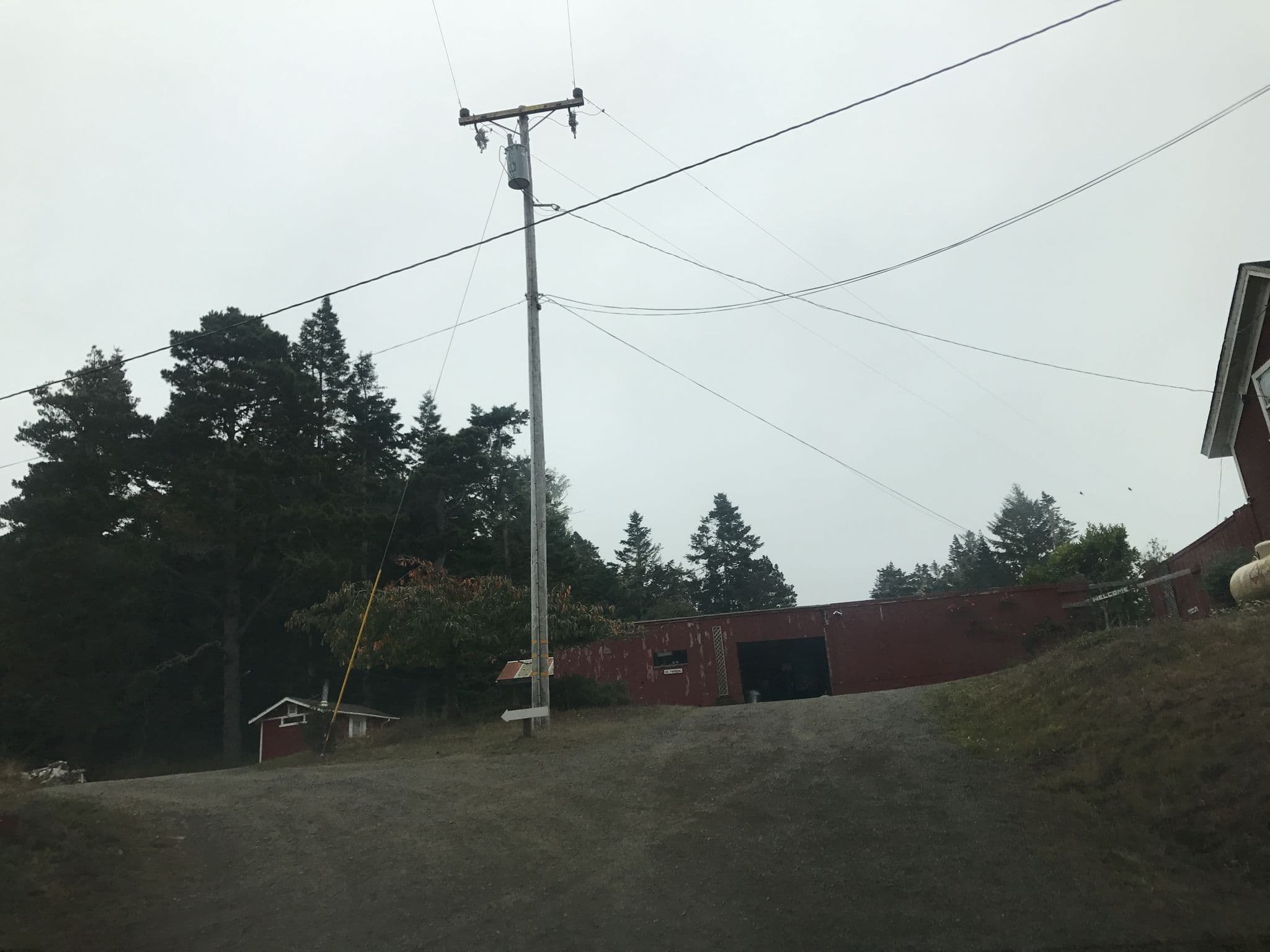 Street view near Jug Handle Creek Farm & Nature Center;Jug Handle Creek Farm House, Brooktrails — © amahon (CC BY-SA · Mapillary)