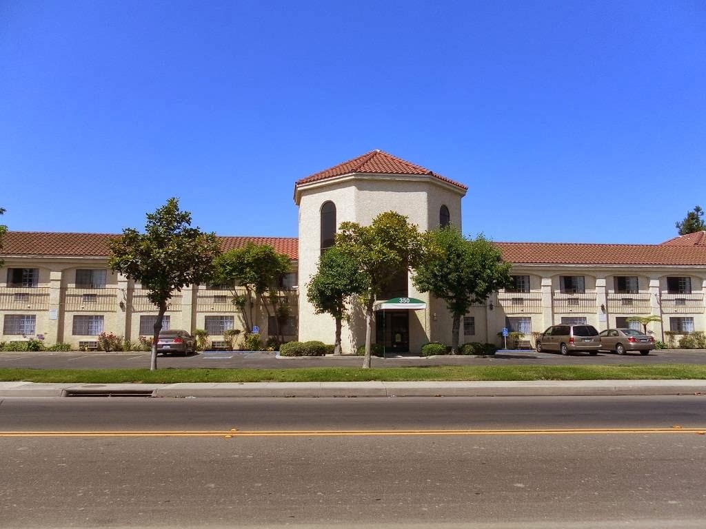 Ocean Gateway Inn, Hotel in Santa Paula