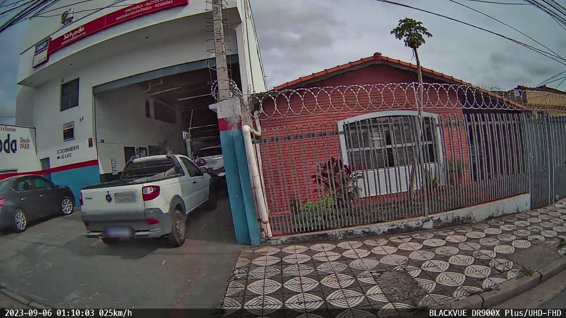 Street view near Hotel Sakoda, Sorocaba — © Logan_McGovern (CC BY-SA · Mapillary)