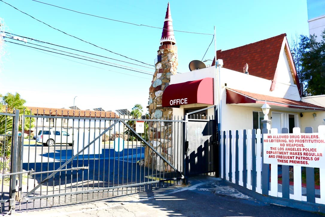 Good Knight Inn, Motel in North Hills