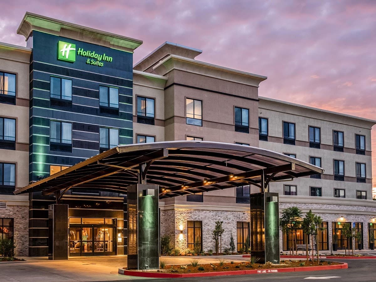 Holiday Inn & Suites Silicon Valley–Milpitas, Hotel in Milpitas