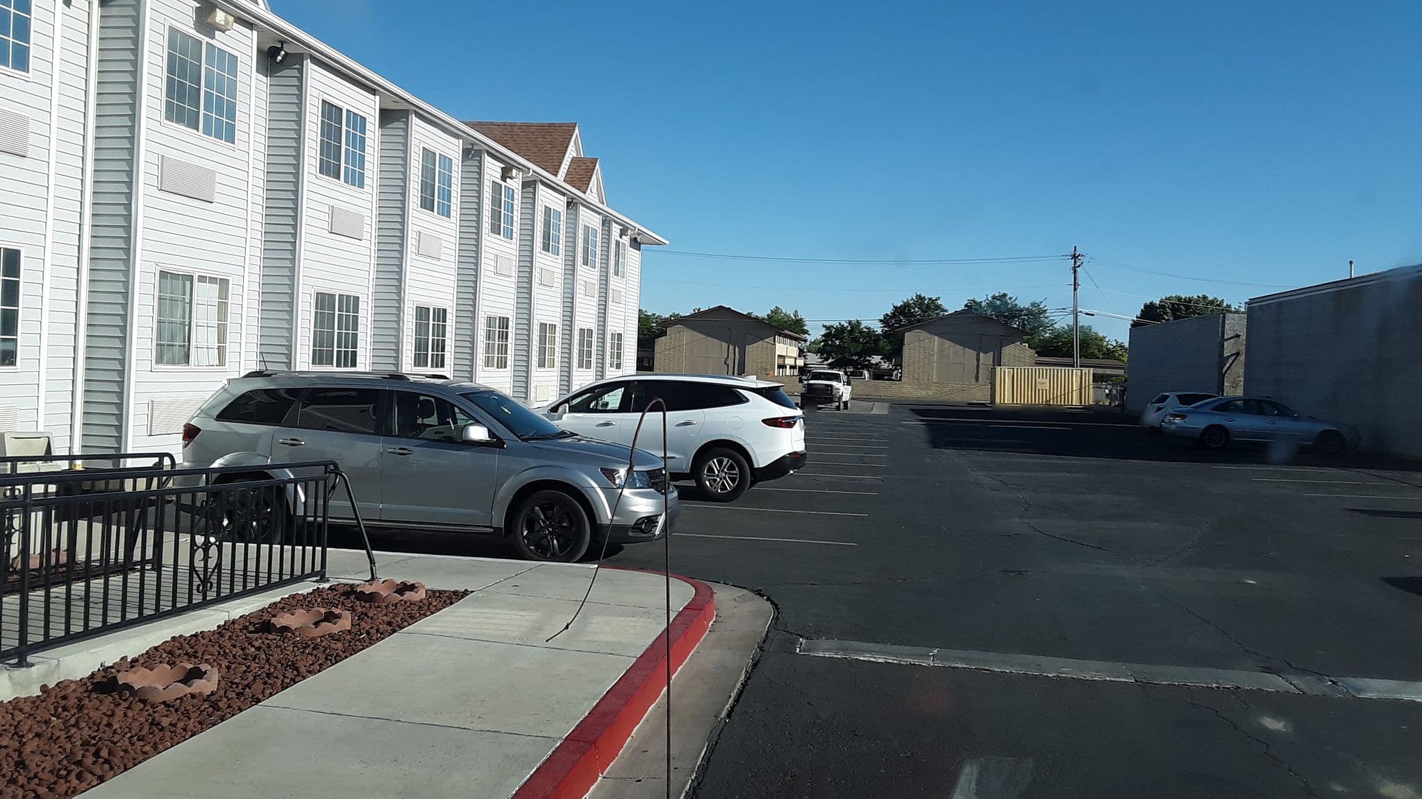 Street view near Quality Inn & Suites, Fallon — © jbthemilker (CC BY-SA · Mapillary)