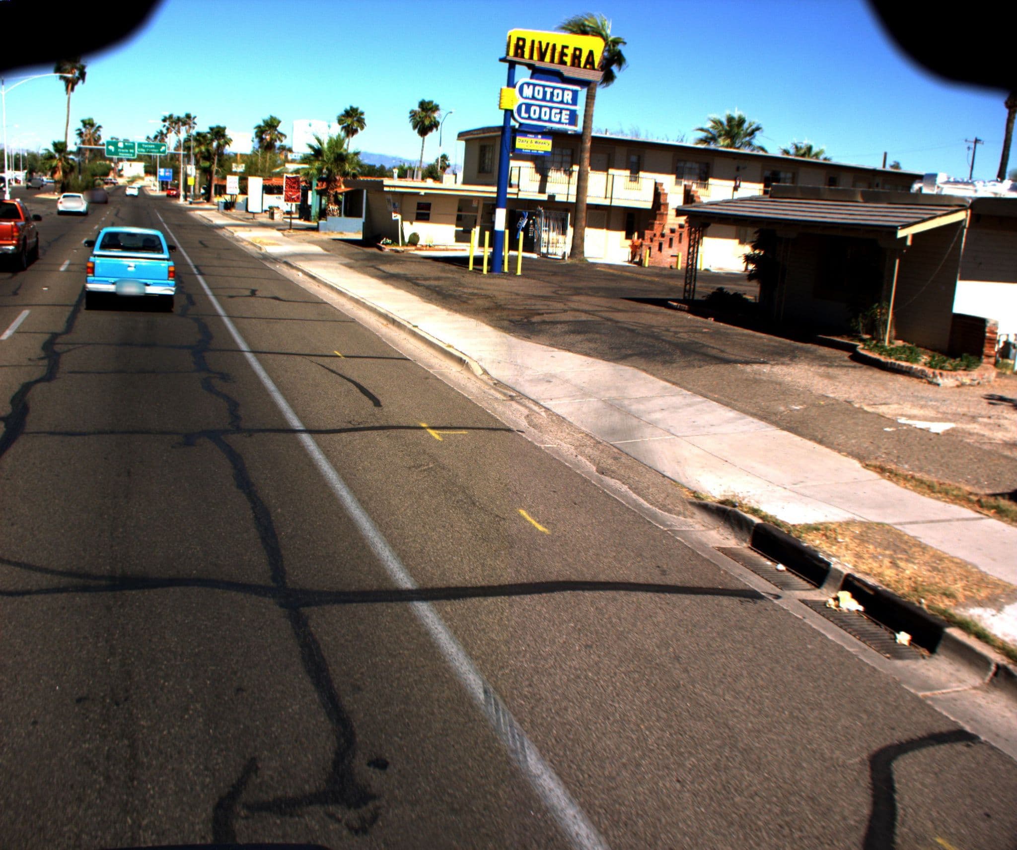 Street view near Riviera Motor Lodge, Flowing Wells — © adotgis (CC BY-SA · Mapillary)