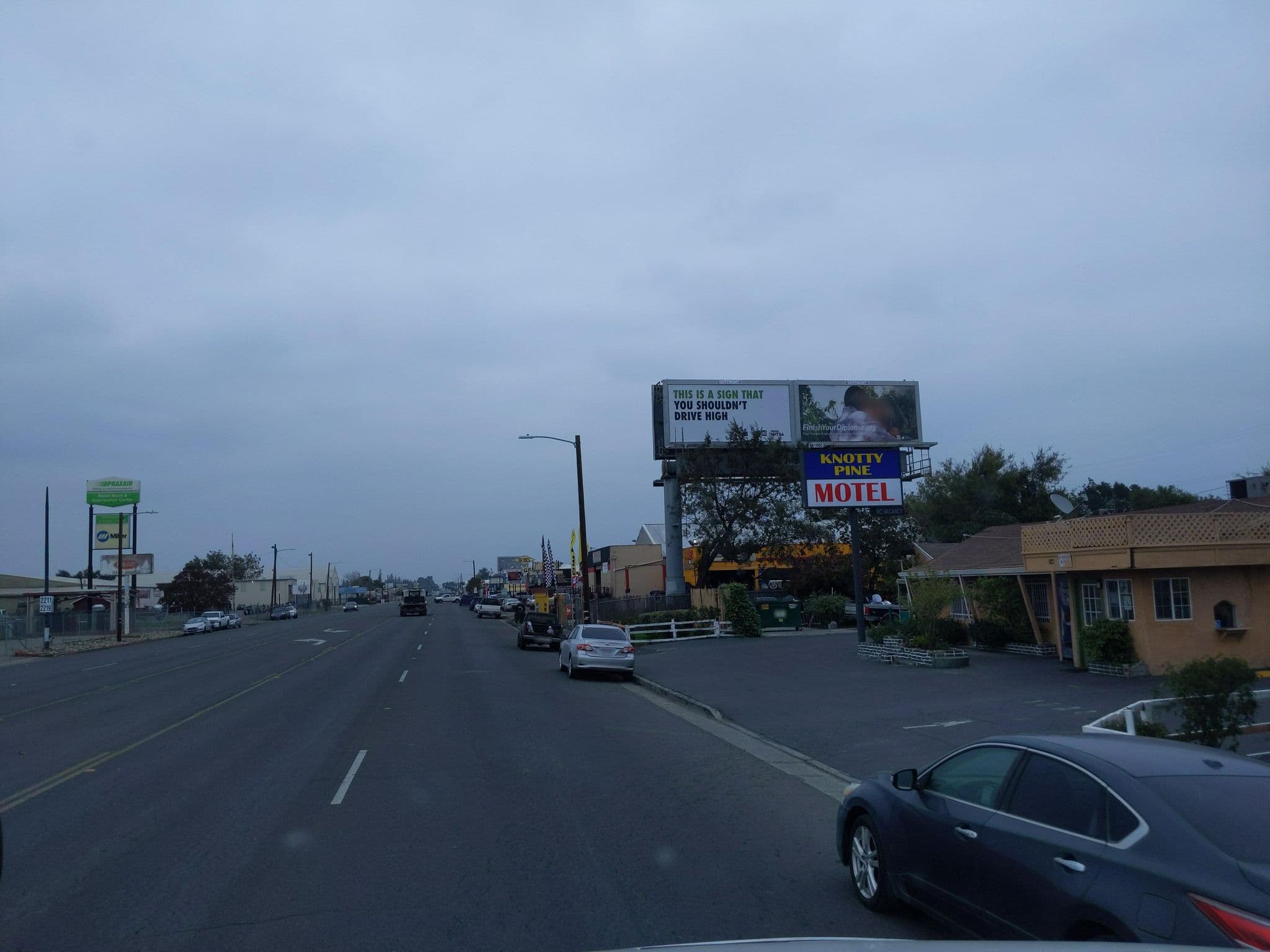 Street view near Knotty Pine Motel, August — © Anthrico (CC BY-SA · Mapillary)