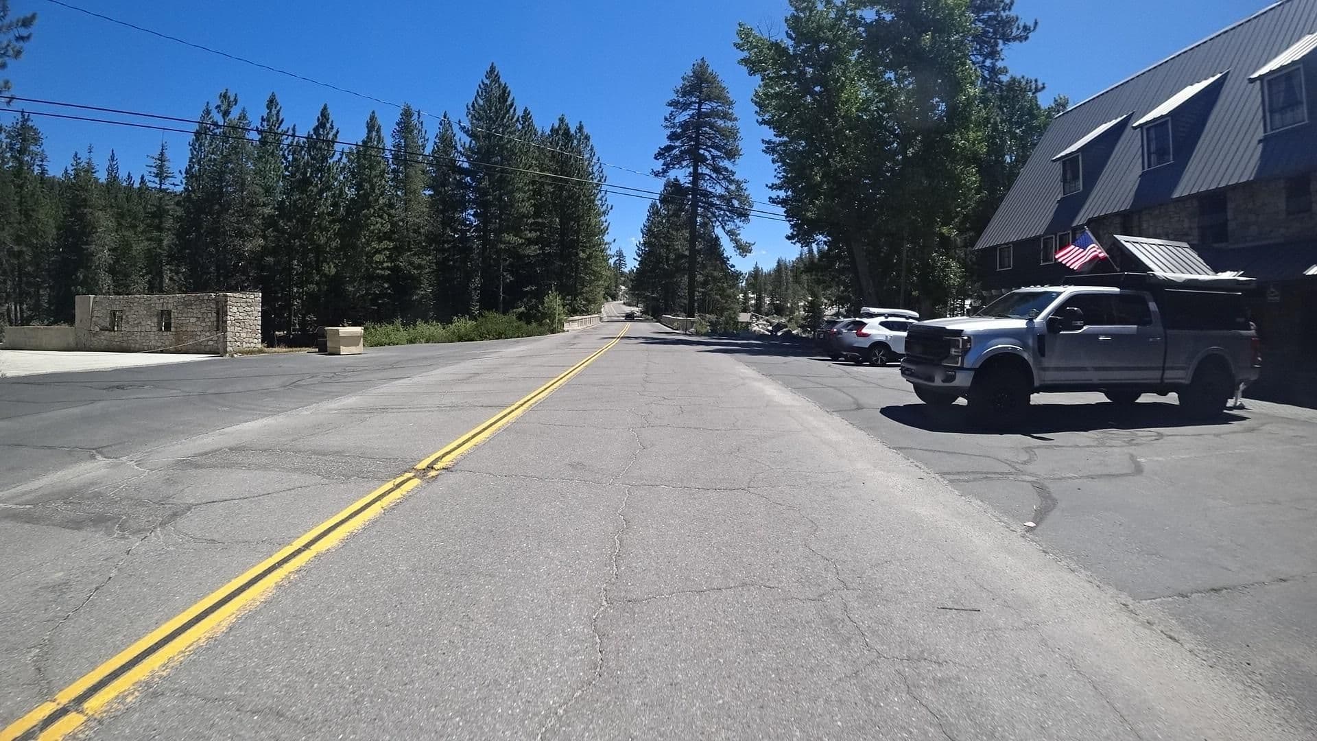 Street view near Rainbow Lodge, Truckee — © marker_geo (CC BY-SA · Mapillary)