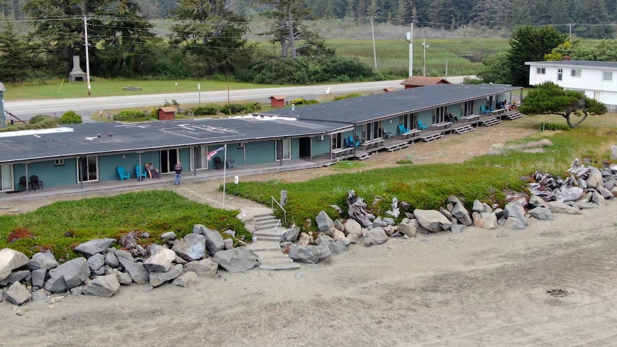 Crescent Beach Motel, Motel in Bertsch-Oceanview