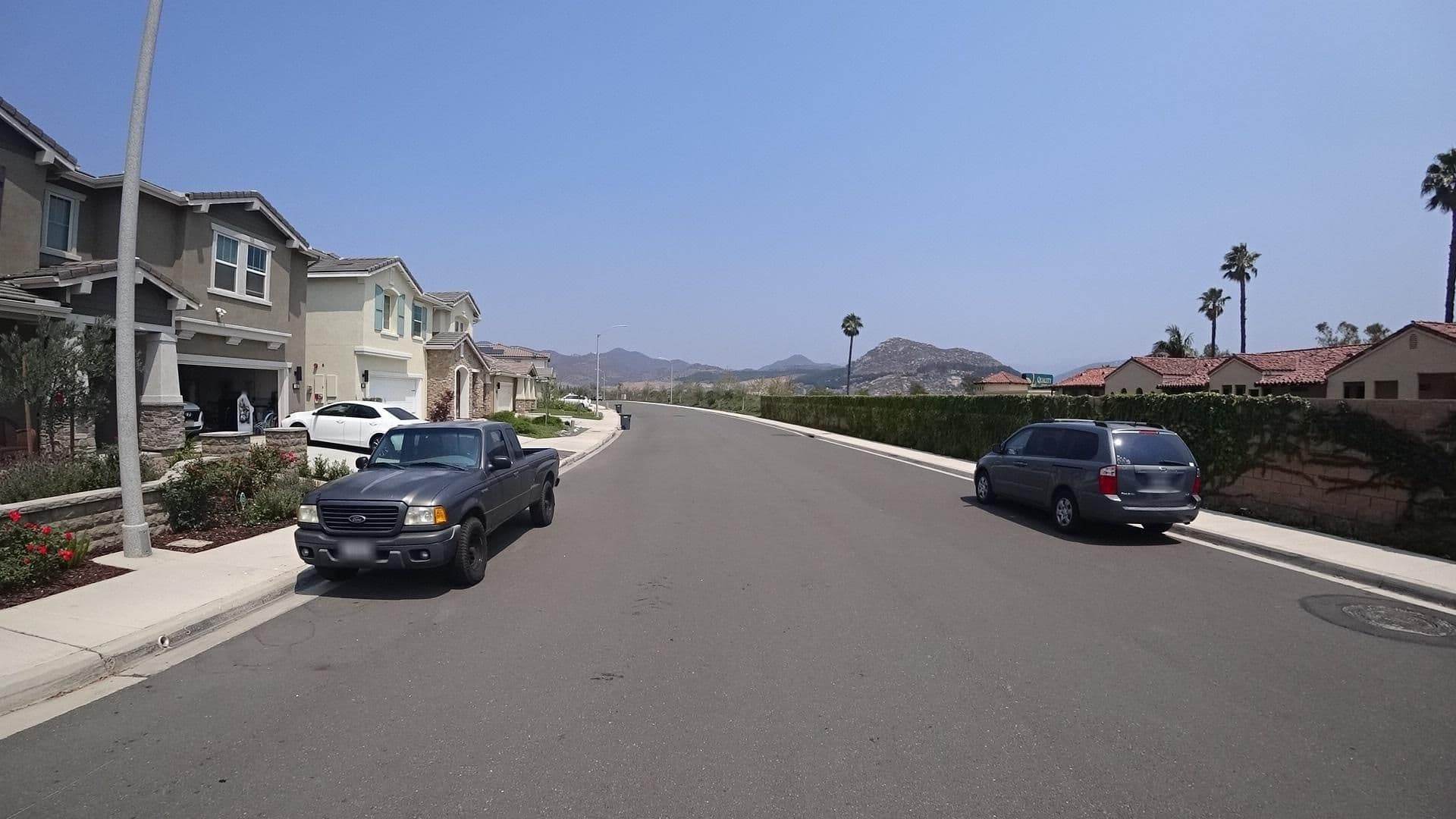 Street view near Quality Inn Fallbrook I-15, Bonsall — © marker_geo (CC BY-SA · Mapillary)