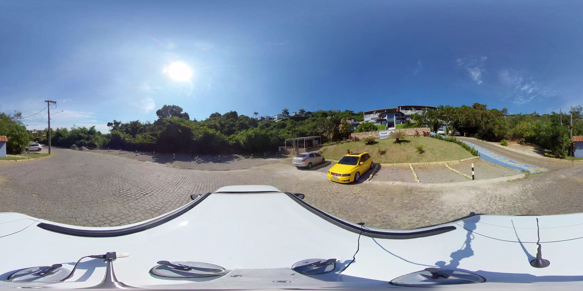 Street view near Pousada Amancay, Armação dos Búzios — © 360 (CC BY-SA · Mapillary)