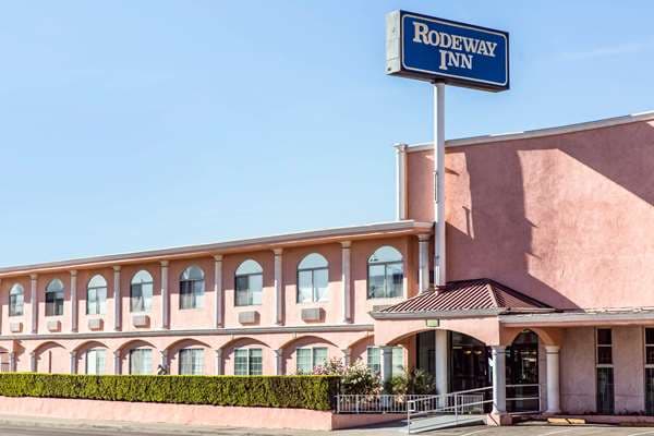 Rodeway Inn Near Melrose Ave, Motel in Larchmont