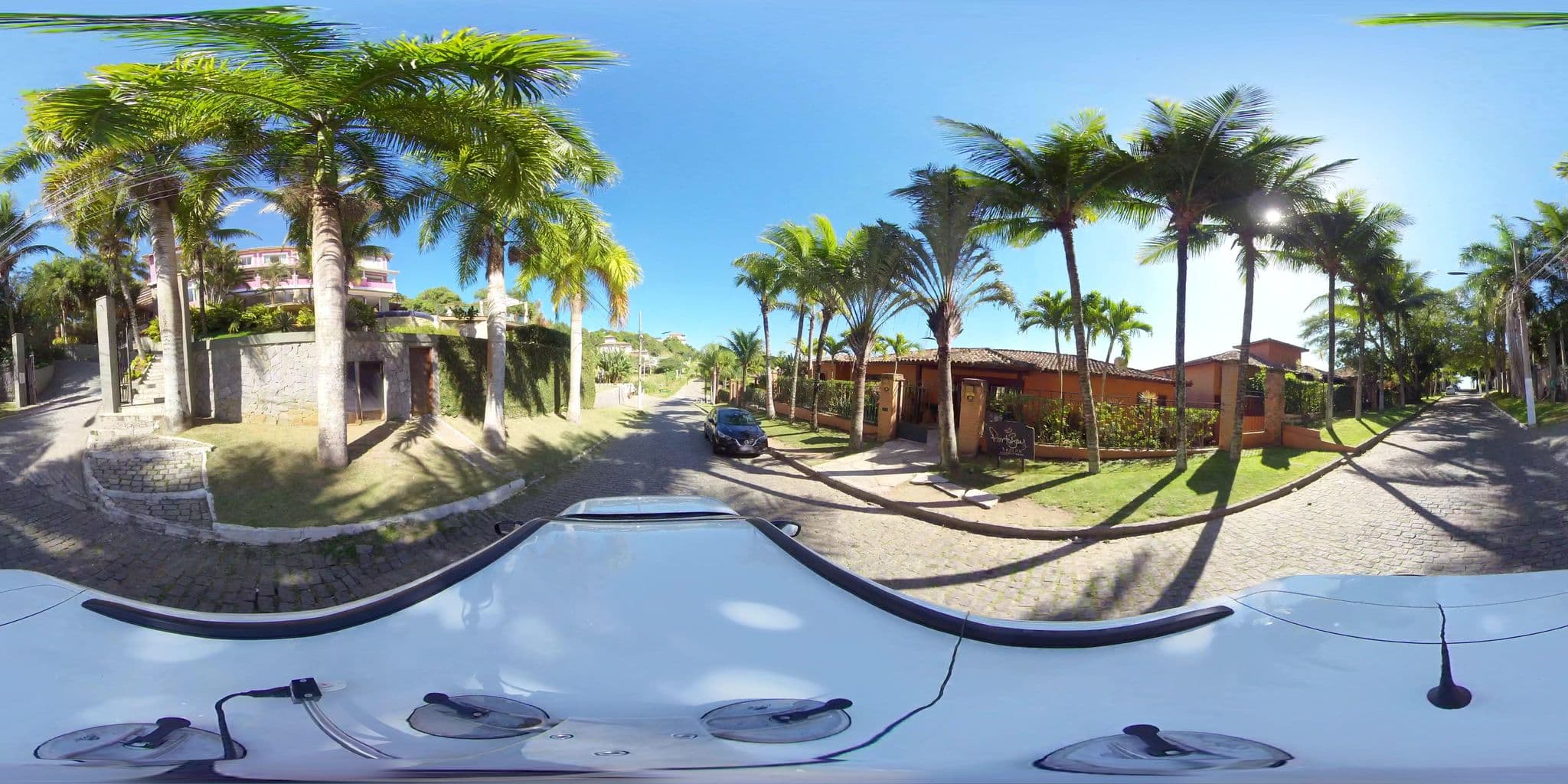 Street view near Pousada Pelicano, Armação dos Búzios — © 360 (CC BY-SA · Mapillary)