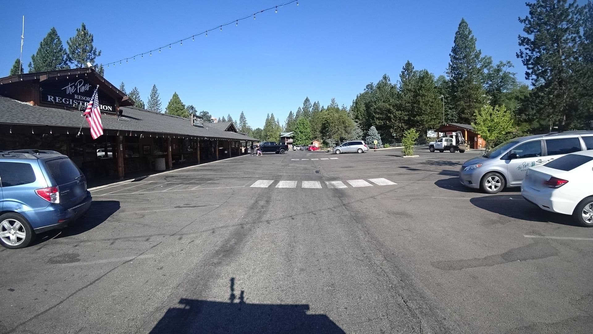 Street view near The Pines Resort, Coarsegold — © marker_geo (CC BY-SA · Mapillary)