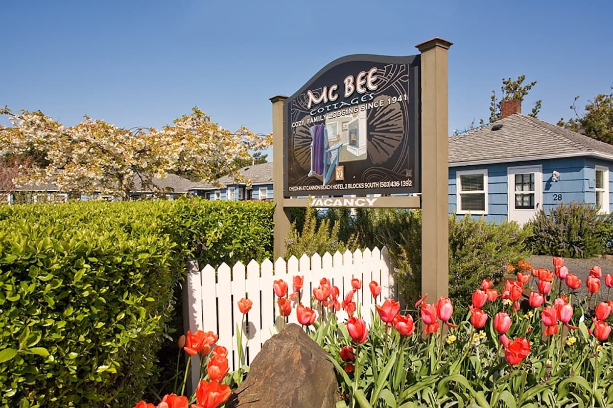 McBee Cottages, Hotel in Cannon Beach