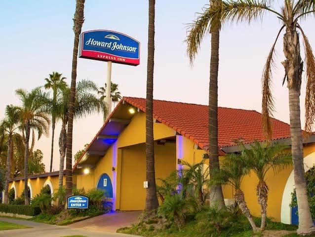 Howard Johnson by Wyndham National City/San Diego South, Motel in National City