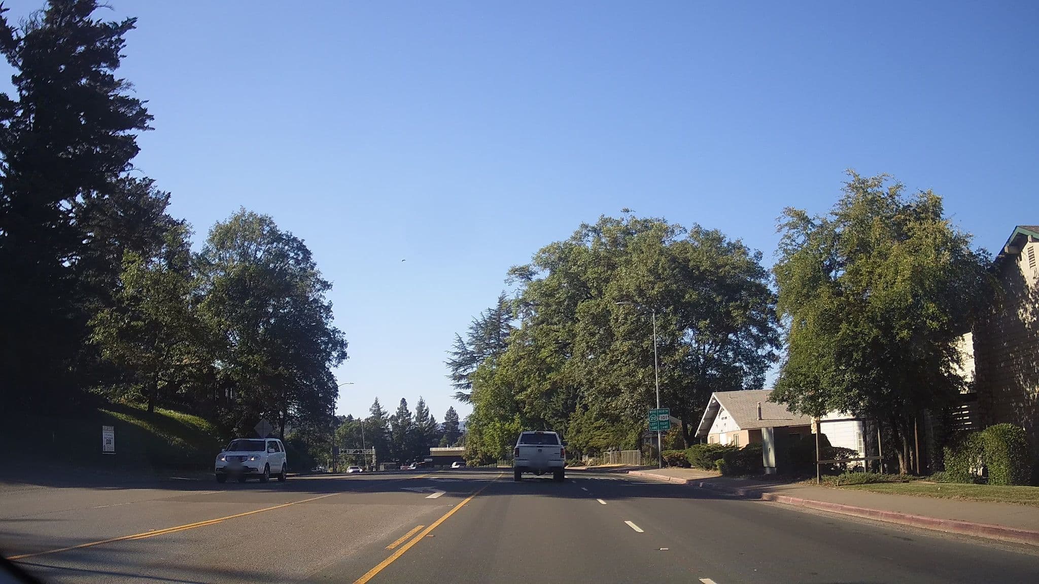 Street view near Super 8 by Wyndham Willits, Willits — © jalessio (CC BY-SA · Mapillary)