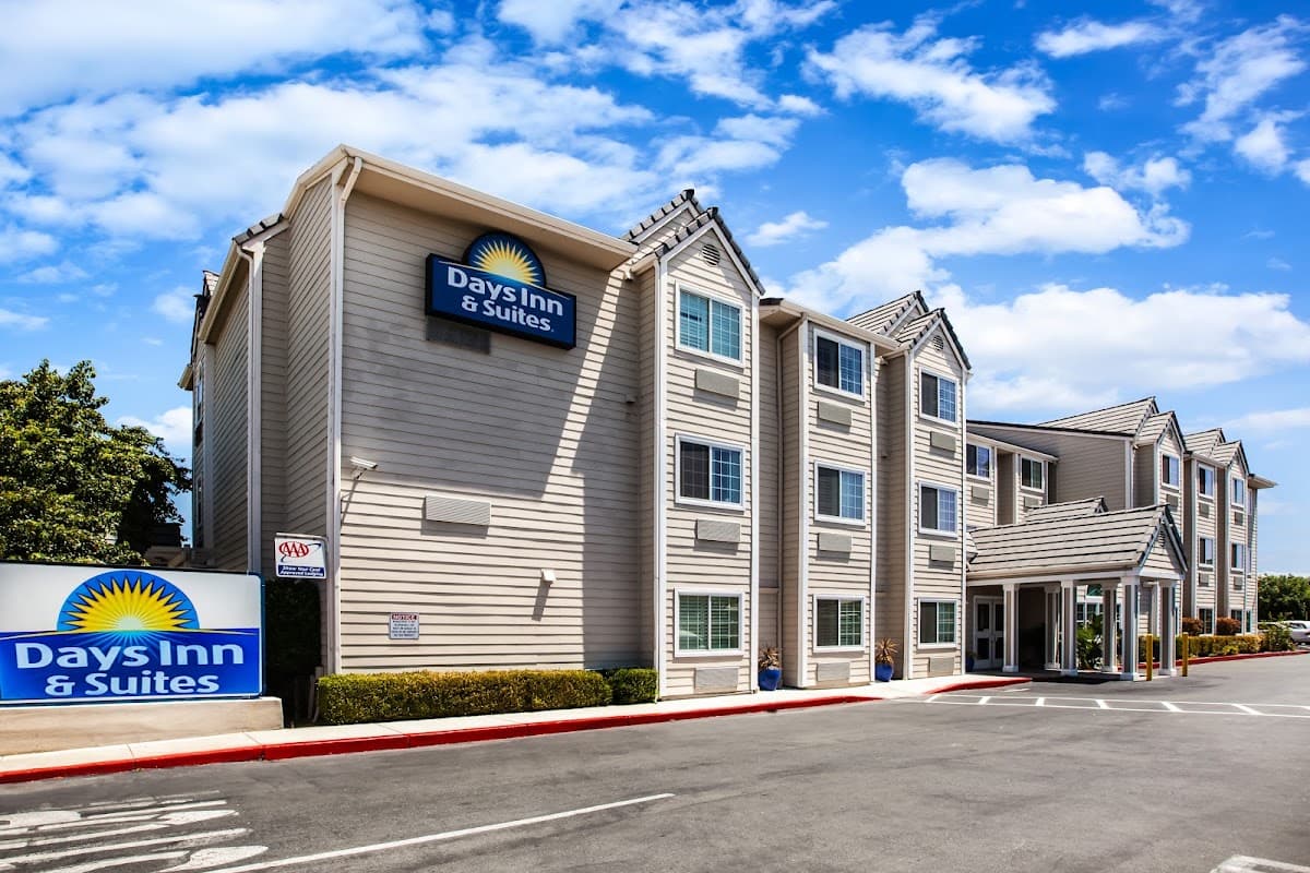 Days Inn & Suites by Wyndham Antioch, Hotel in Antioch