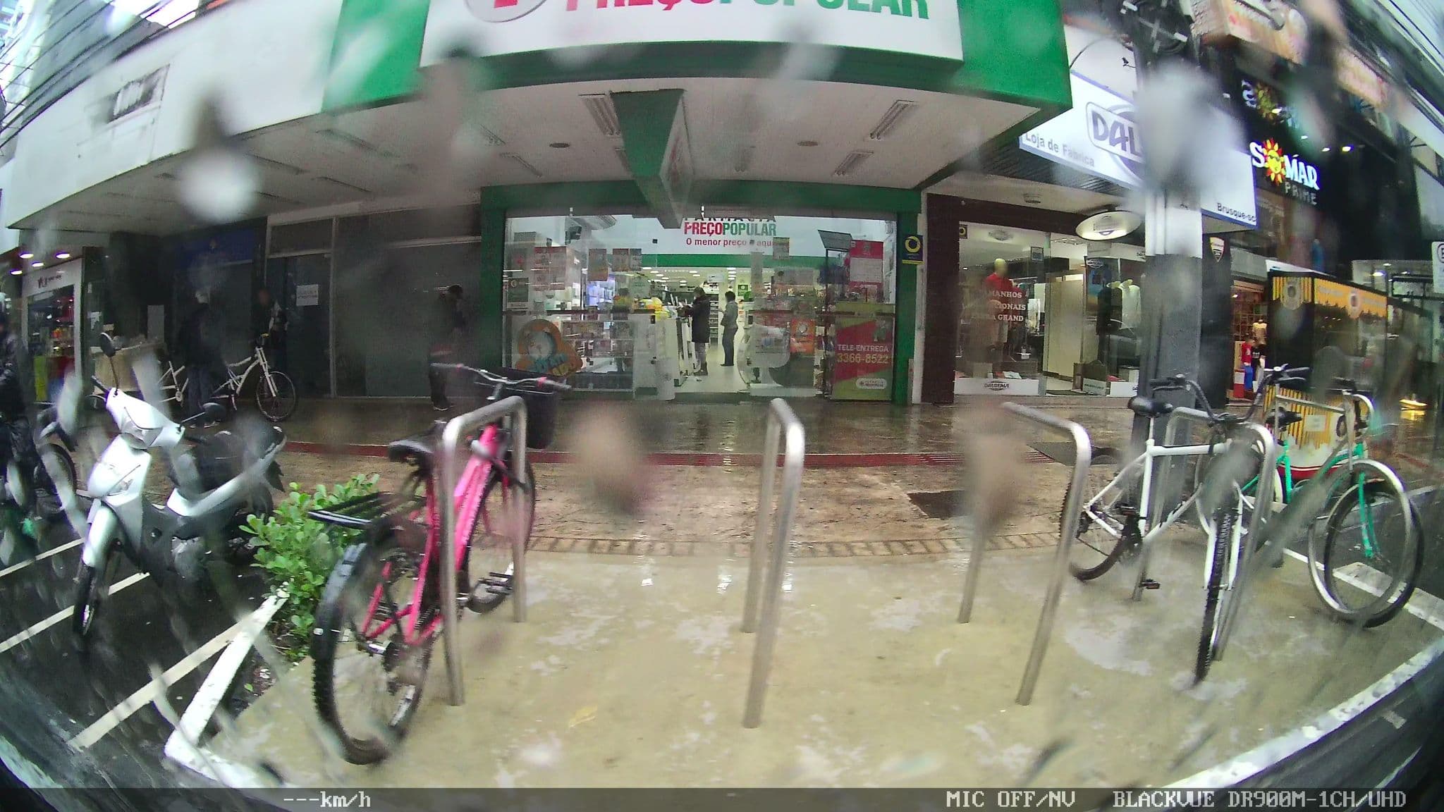 Street view near Brasil Express, Balneário Camboriú — © kaart5 (CC BY-SA · Mapillary)