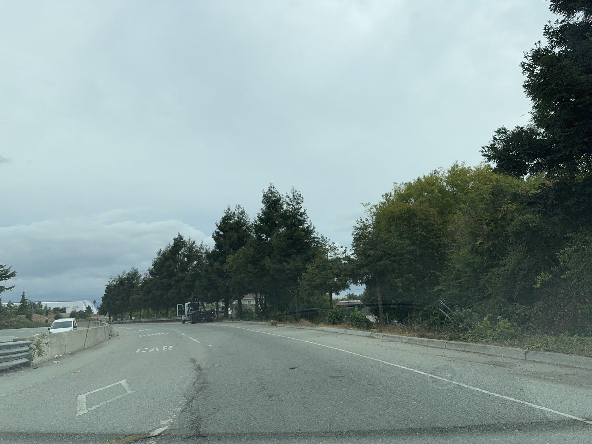 Street view near County Inn-Sundowner Inn, Mountain View — © jeff1 (CC BY-SA · Mapillary)