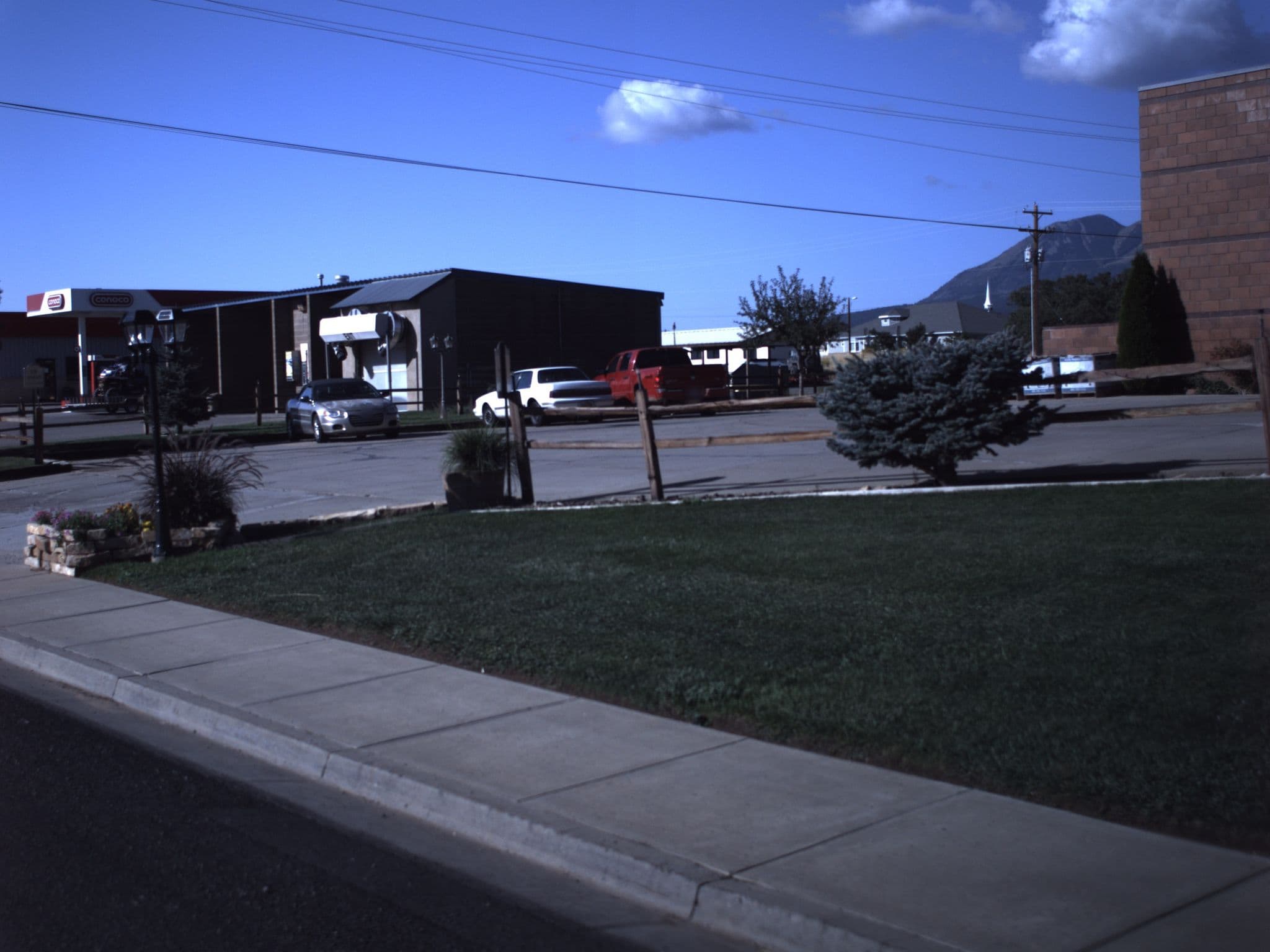 Street view near Inn at the Canyons, Blanding — © asellars (CC BY-SA · Mapillary)