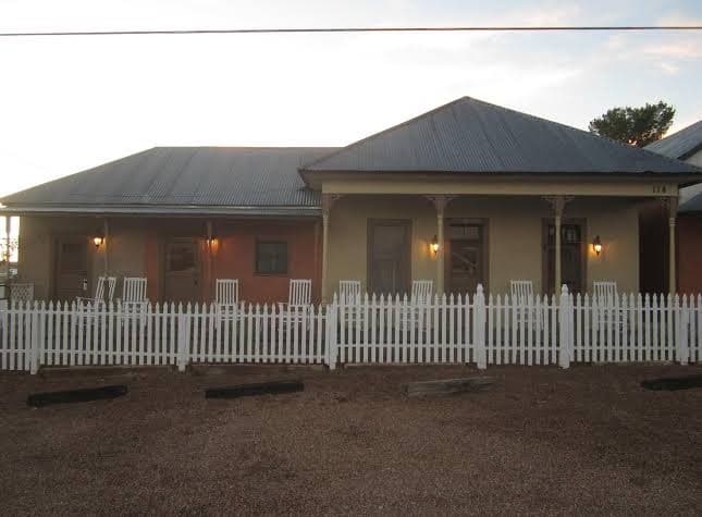 Tombstone Boarding House Inn, Motel in Tombstone