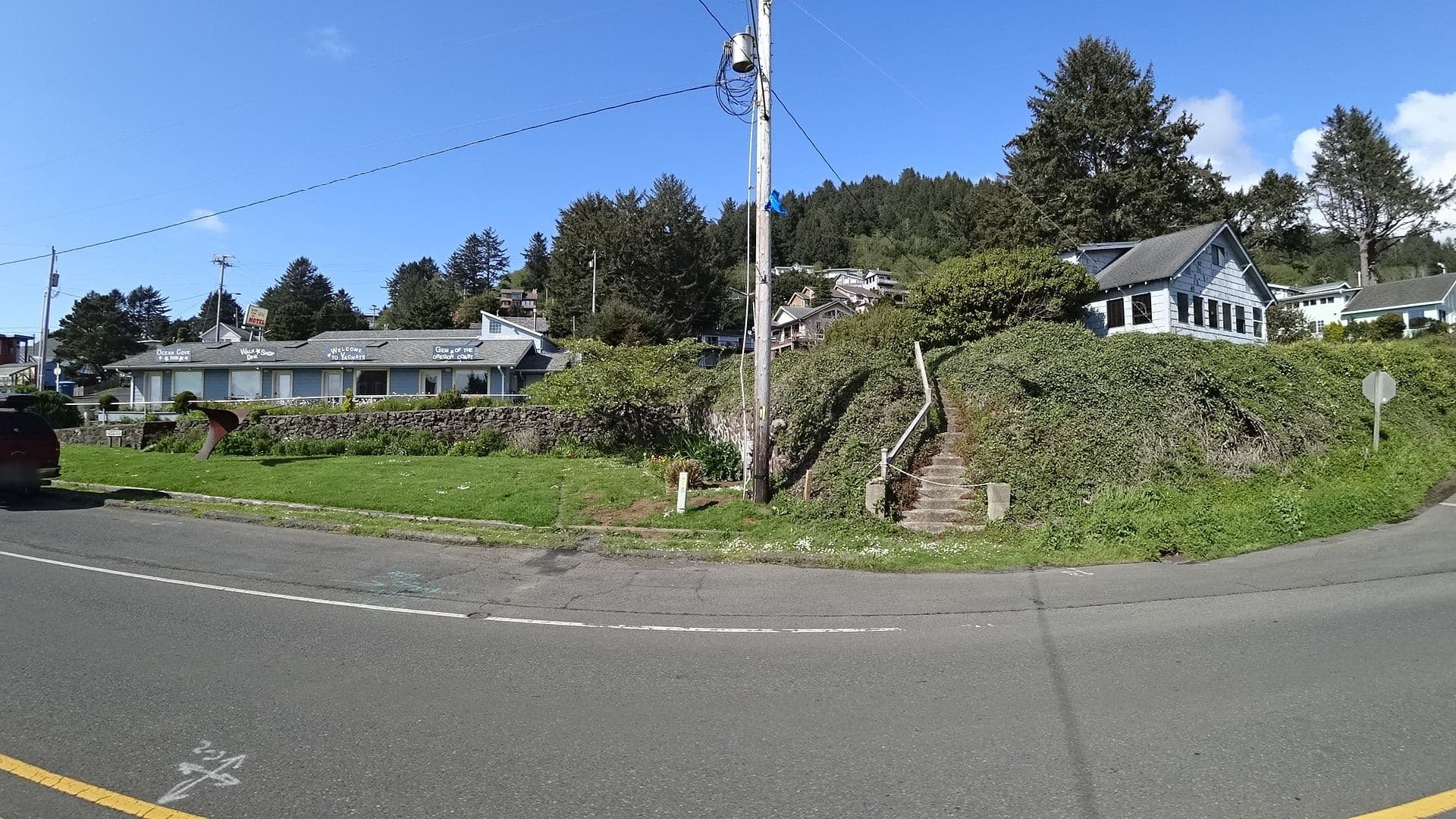 Street view near Ocean Cove Inn, Waldport — © stilldavid (CC BY-SA · Mapillary)