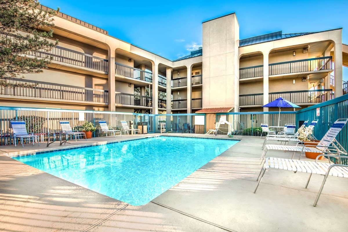 Days Inn & Suites by Wyndham Albuquerque North, Hotel in North Valley