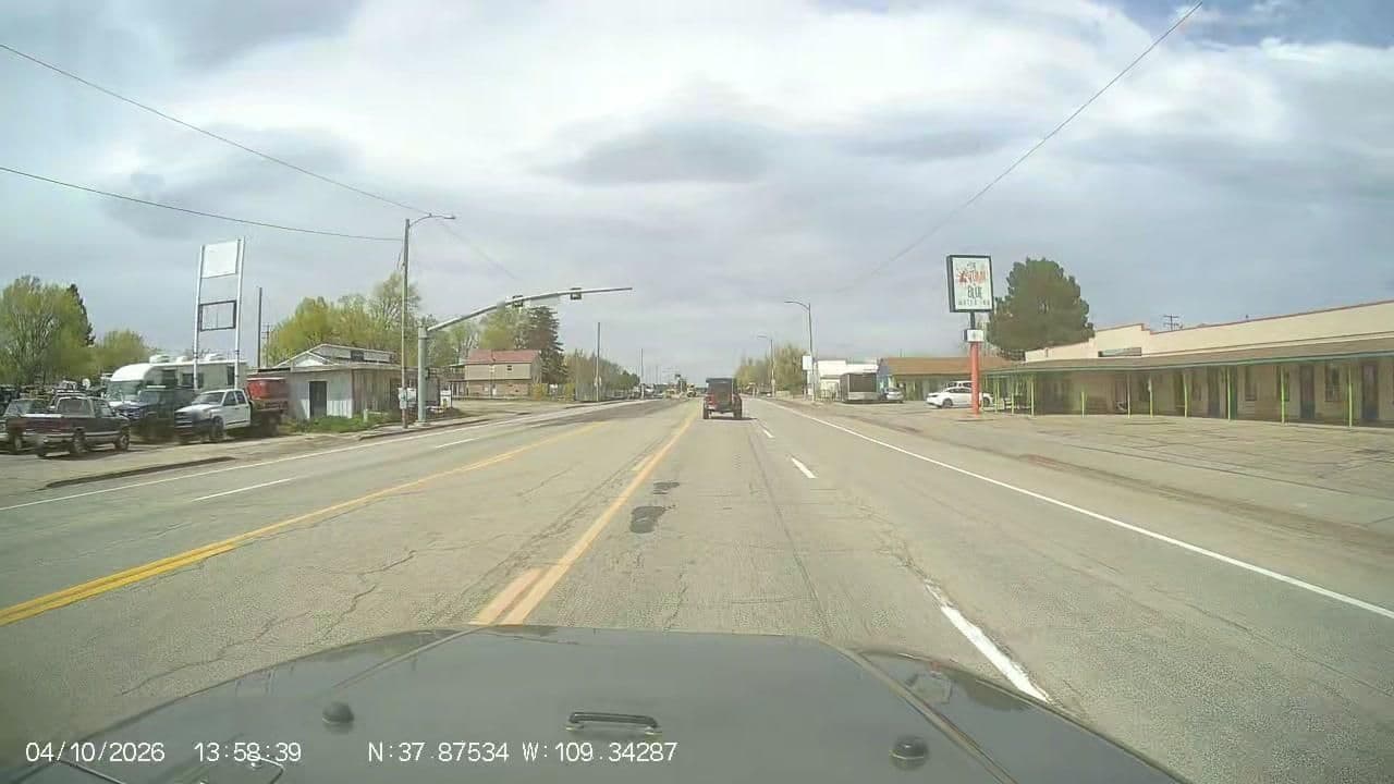 Street view near Atomic Blue Motor Inn, Blanding — © b1tw153 (CC BY-SA · Mapillary)