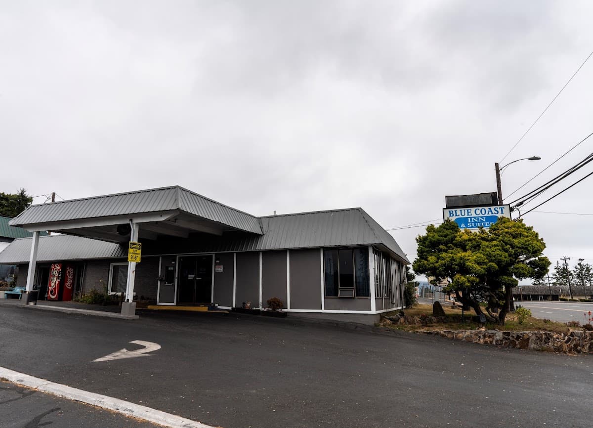Blue Coast Inn & Suites, Hotel in Harbor