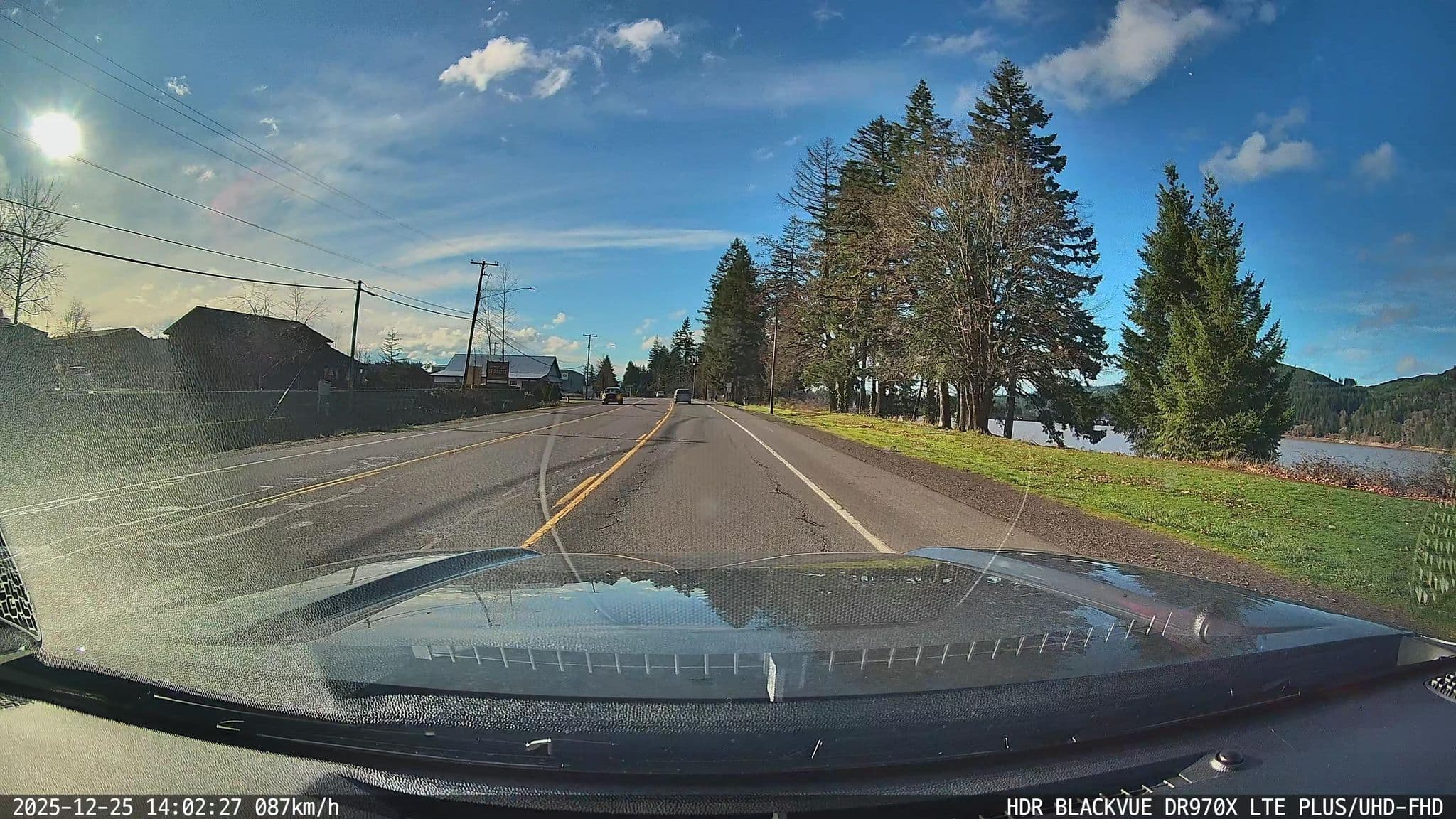 Street view near Foster Lake Inn, Sweet Home — © zemepisar (CC BY-SA · Mapillary)