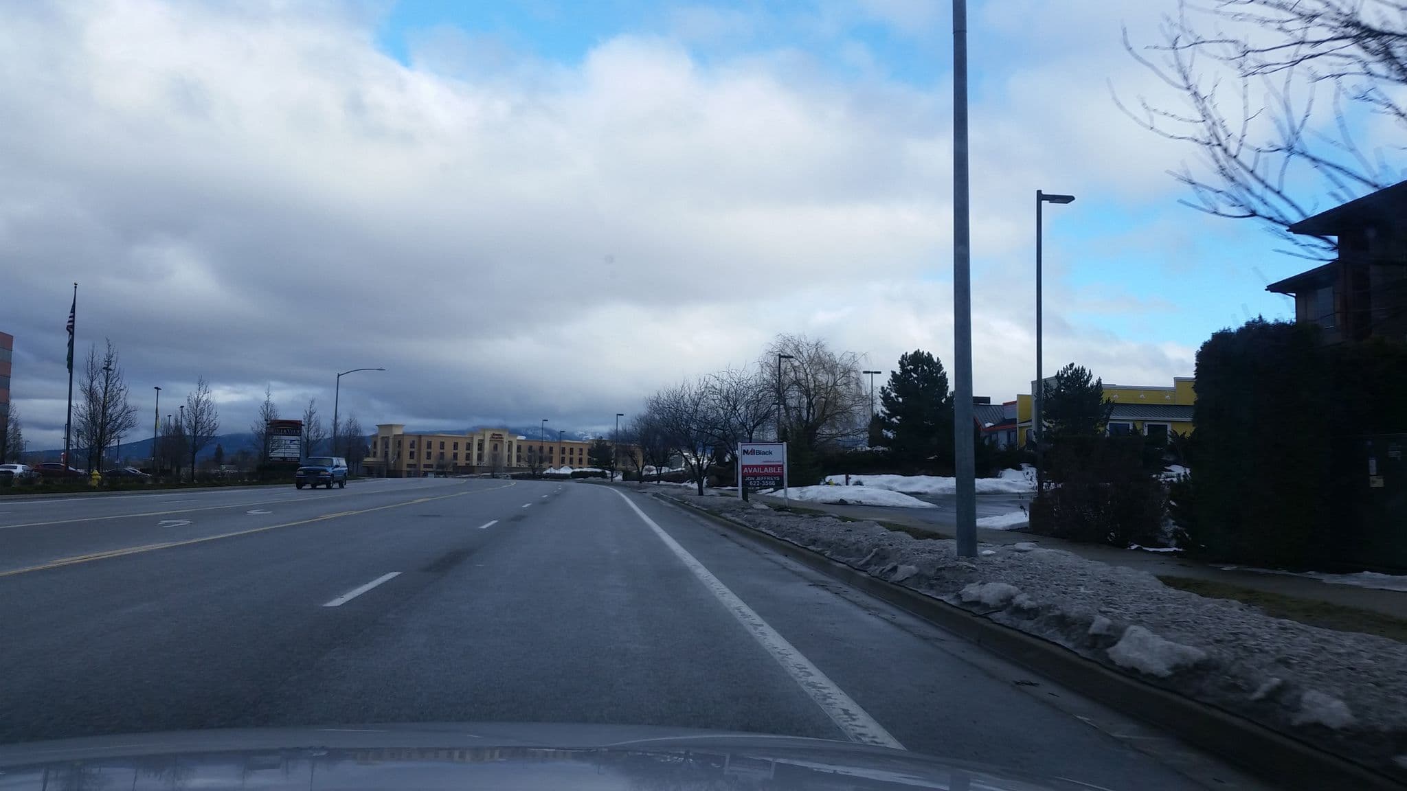 Street view near MainStay Suites, Veradale — © natfoot (CC BY-SA · Mapillary)