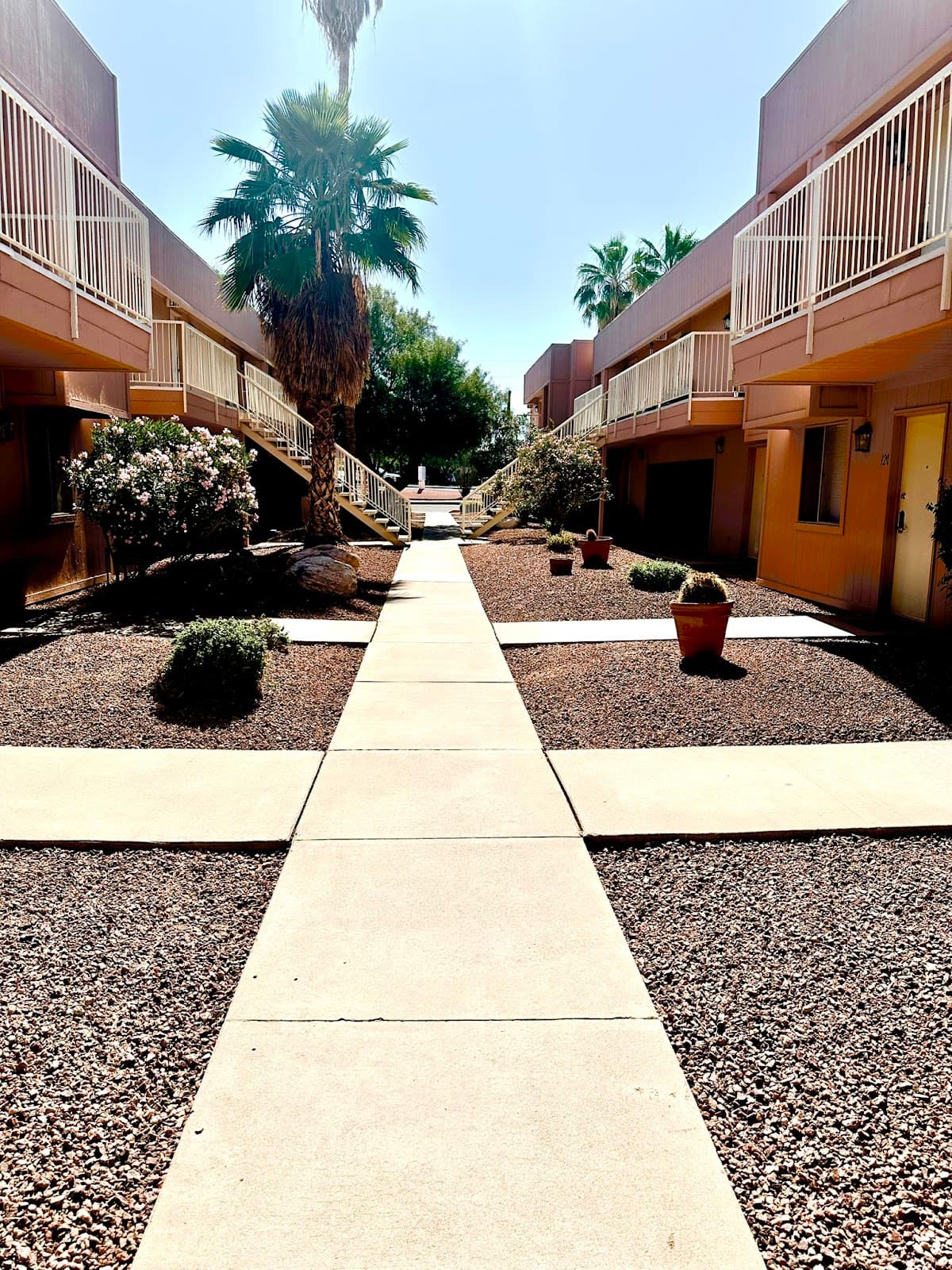 Flamingo Suites, Hotel in Casas Adobes