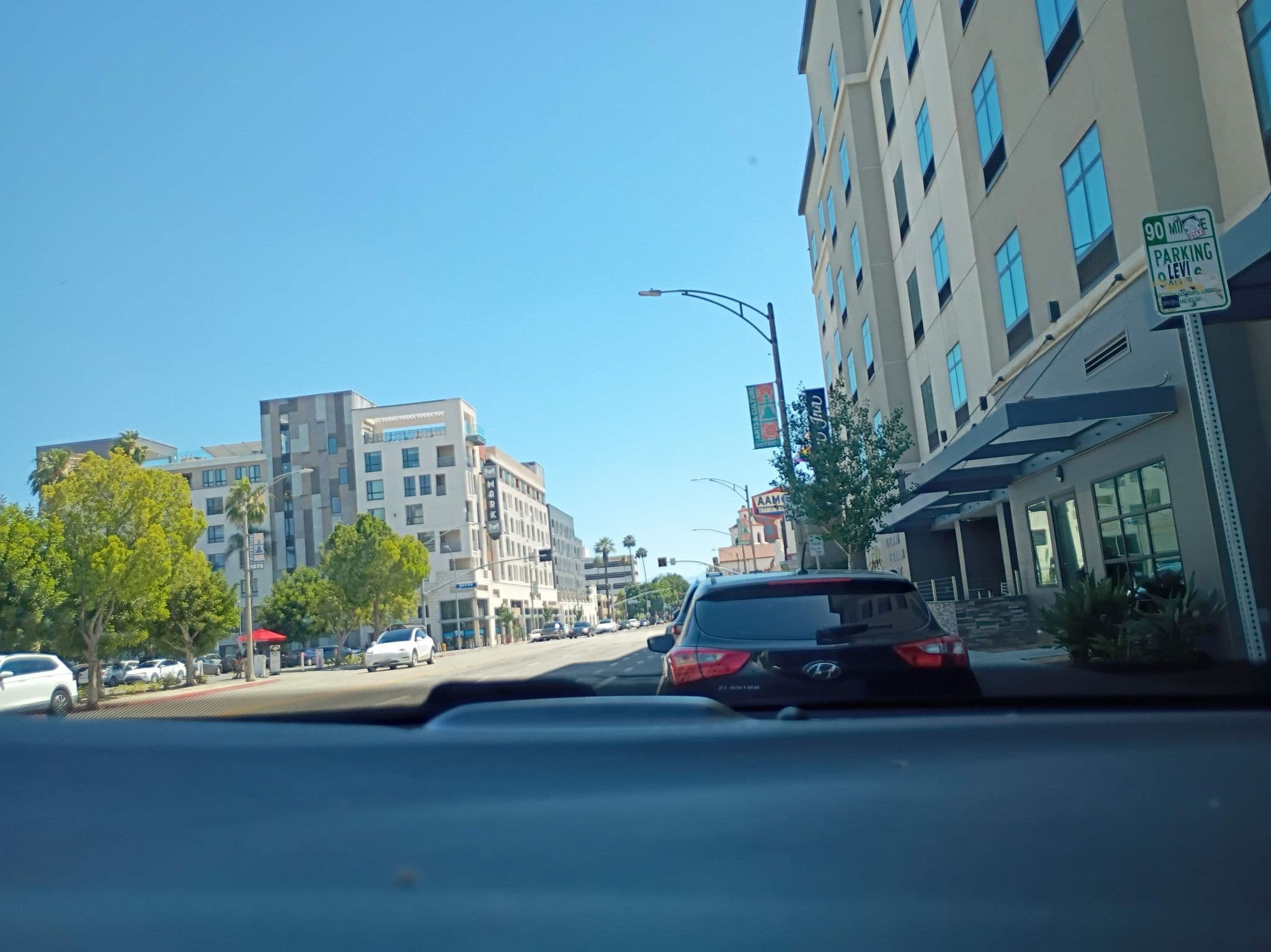 Street view near Hampton Inn, Rubidoux — © inlandurbanist (CC BY-SA · Mapillary)