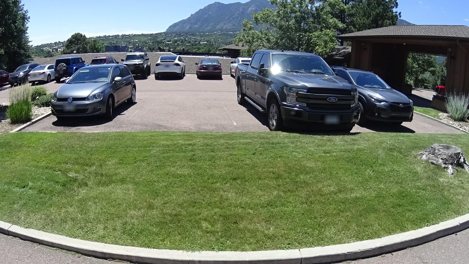 Street view near Cheyenne Mountain Resort, Stratmoor — © marker_geo (CC BY-SA · Mapillary)