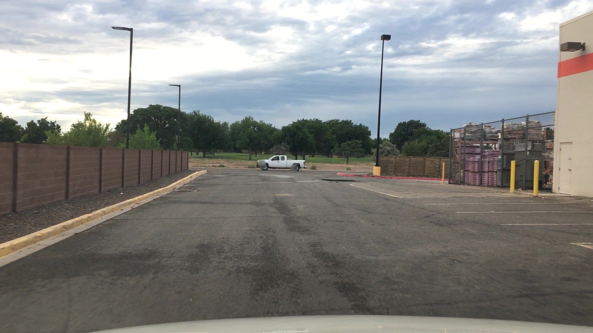 Street view near Holiday Inn Express Roswell, Hagerman — © lvl5 (CC BY-SA · Mapillary)