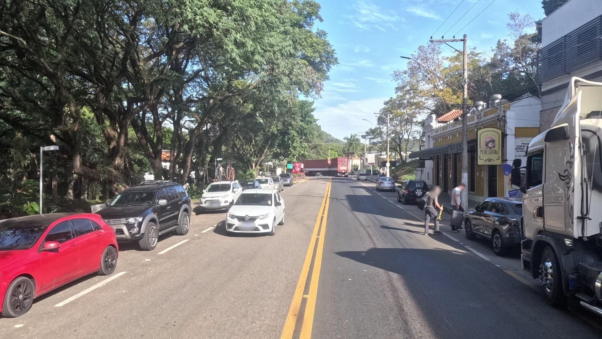 Street view near Pousada Refúgio do Peregrino, Águas da Prata — © bct (CC BY-SA · Mapillary)
