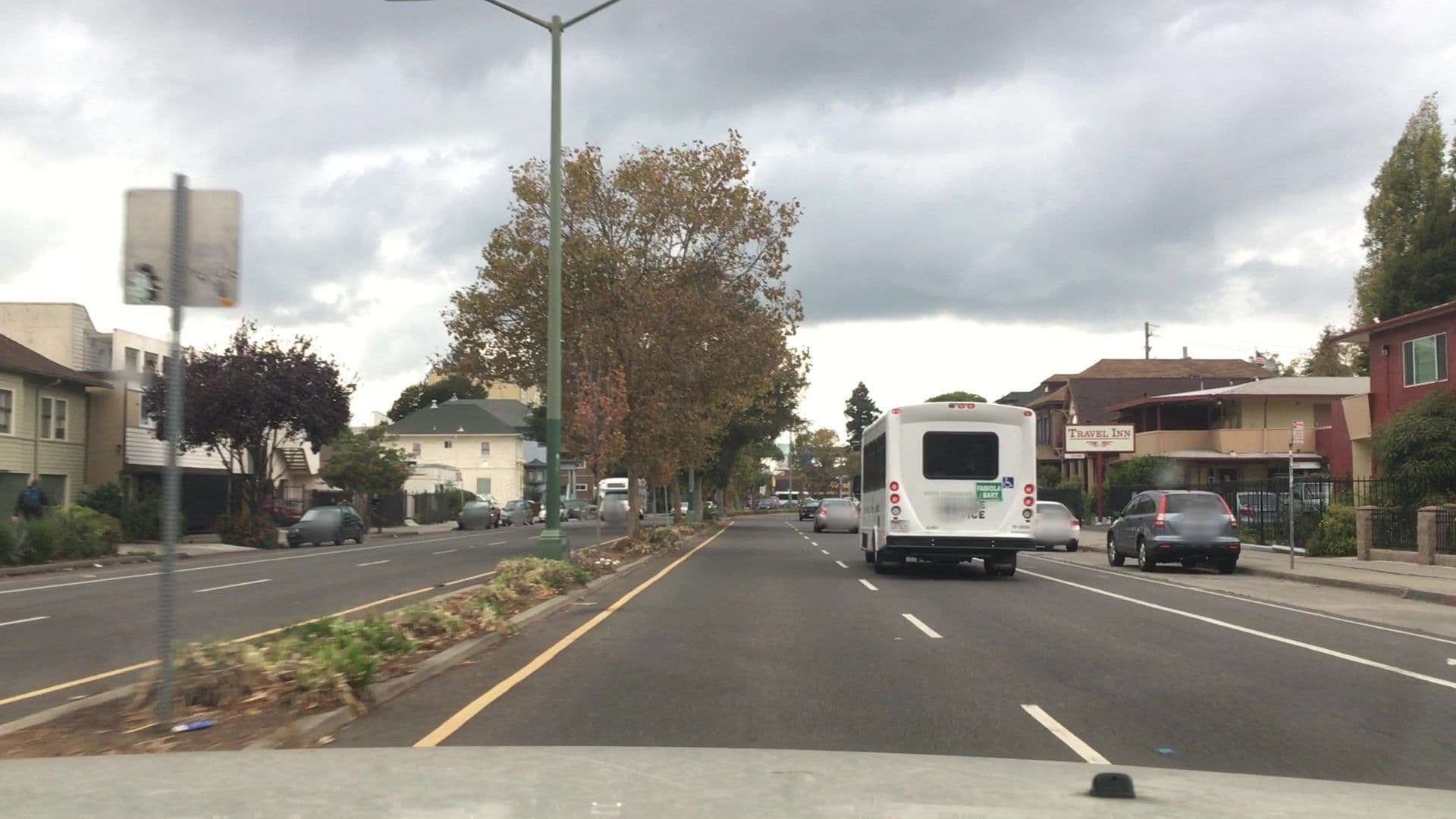 Street view near Motor Inn, Emeryville — © lvl5 (CC BY-SA · Mapillary)