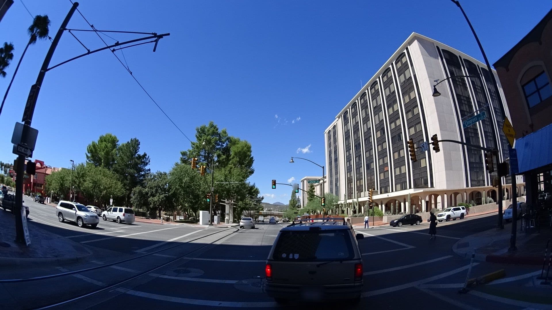 Street view near The Leo Kent Hotel, South Tucson — © cookry (CC BY-SA · Mapillary)