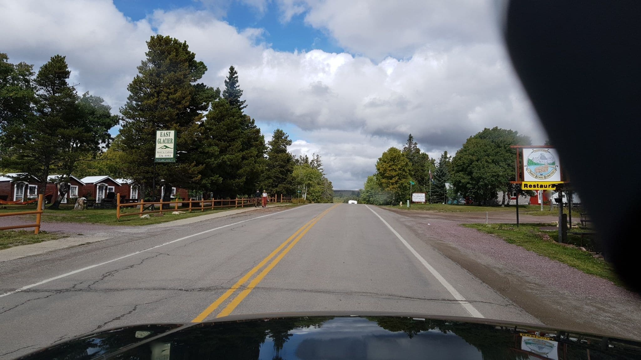 Street view near Looking Glass Basecamp, South Browning — © roadroid (CC BY-SA · Mapillary)