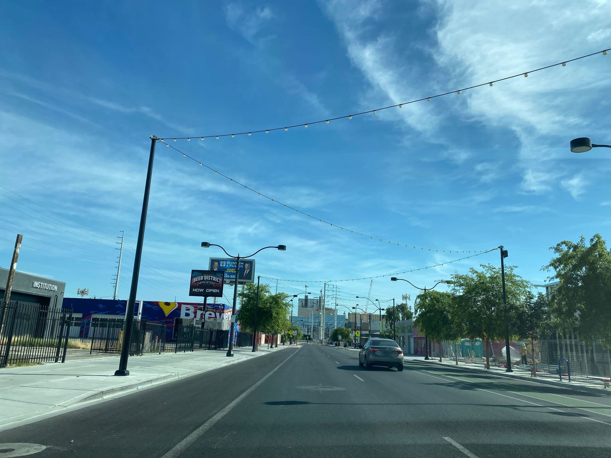 Street view near The English Hotel, Las Vegas — © matsayz (CC BY-SA · Mapillary)