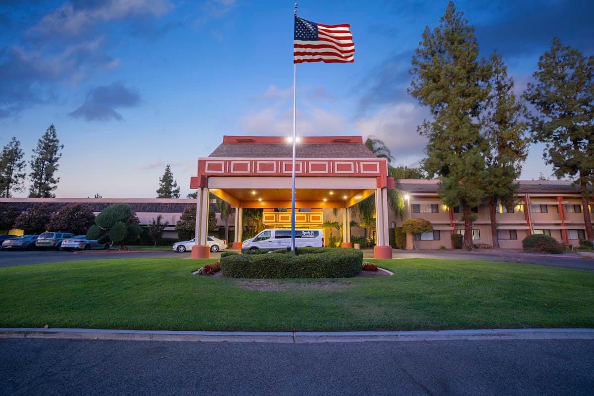 Piccadilly Inn Airport, Hotel in Tarpey Village