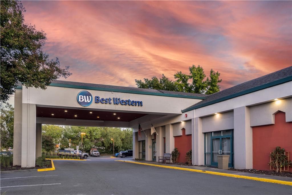Best Western Heritage Inn, Hotel in Concord