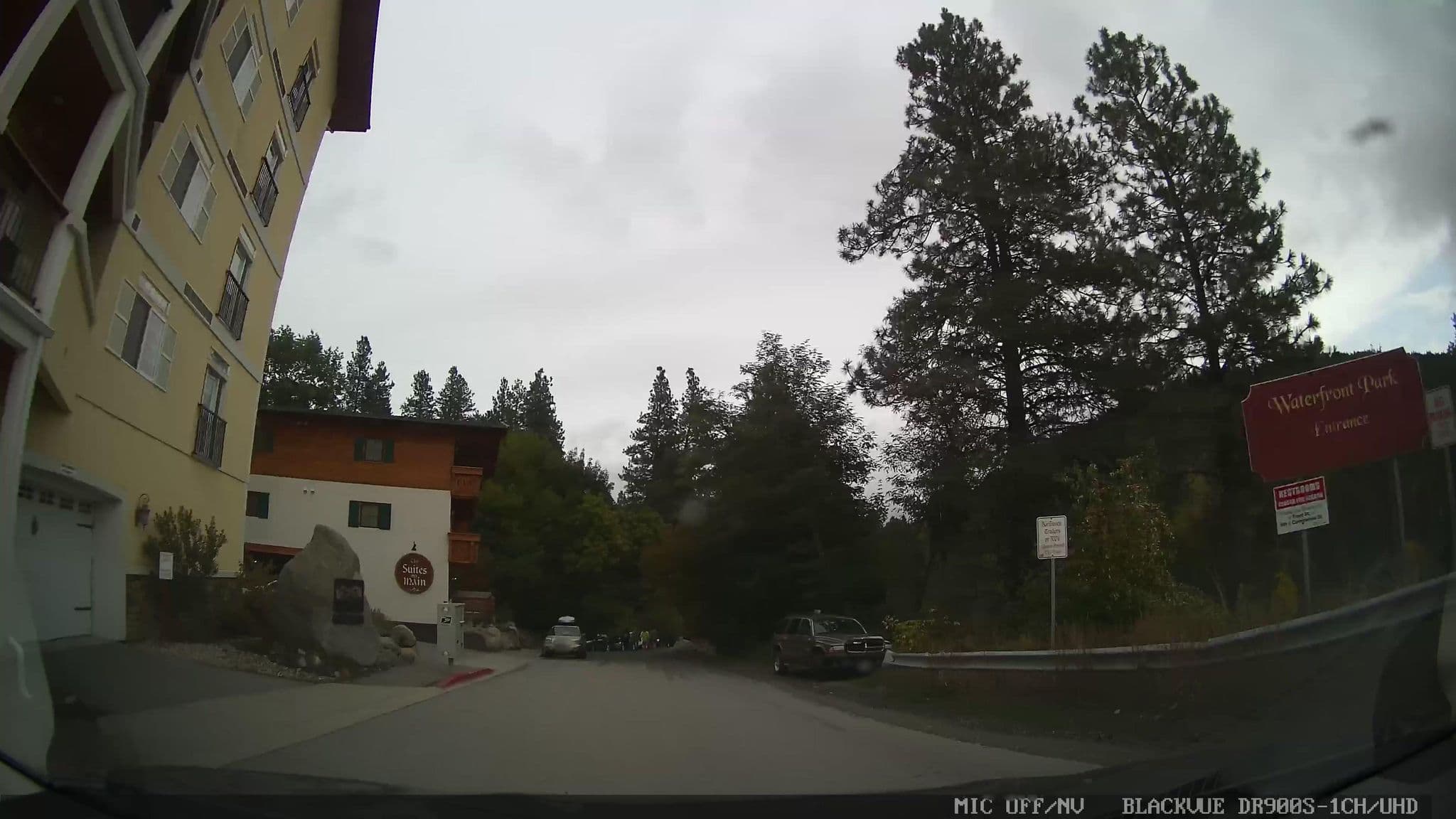 Street view near The Suites on Main, Cashmere — © damnitgetmybeer (CC BY-SA · Mapillary)