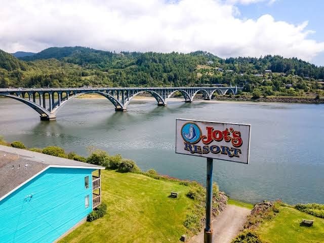Jot's Resort, Hotel in Gold Beach
