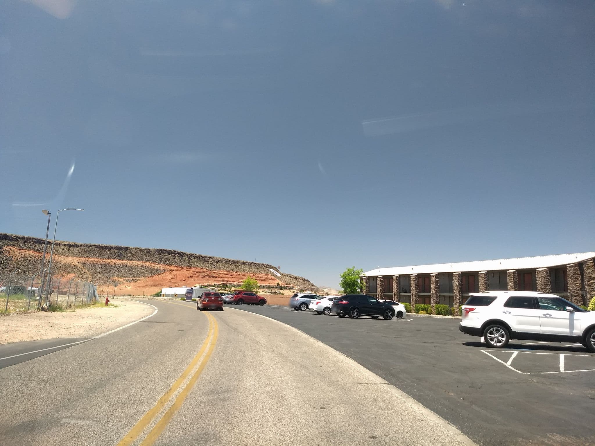 Street view near Inn on the Cliff, Saint George — © randoogle (CC BY-SA · Mapillary)